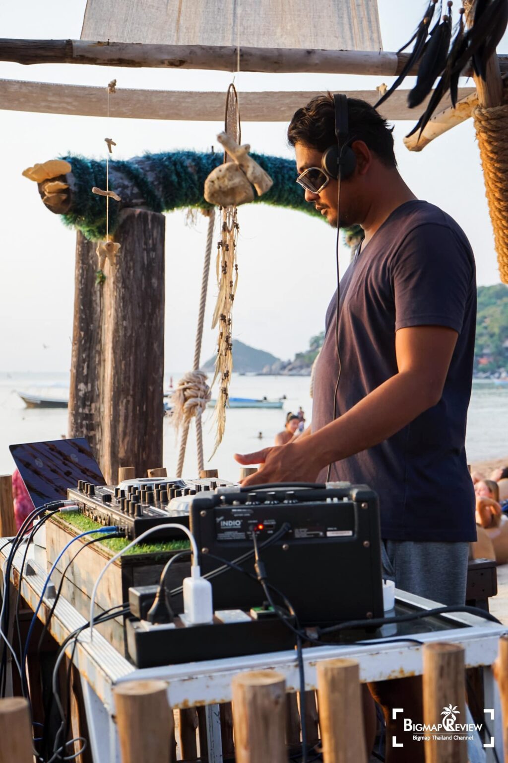 Sun Dance Beach Bar Koh Tao BIGMAPTHAILAND